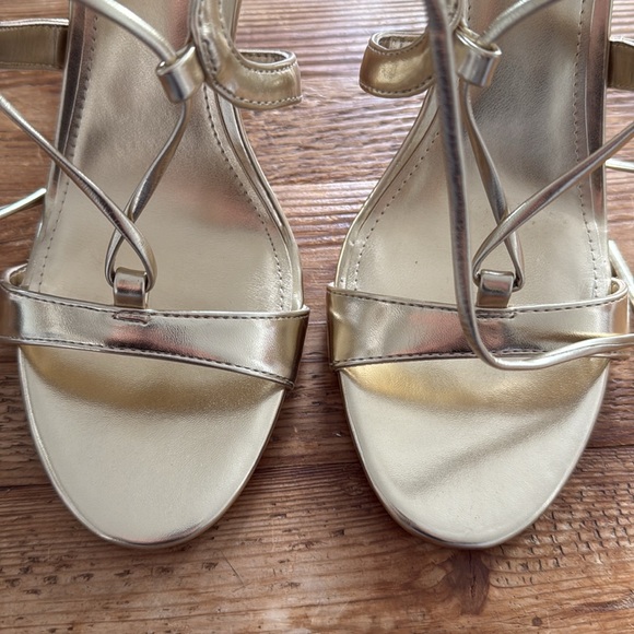 Nine West Gold Strappy Mindi 3 Heels Lace-up Ankle Wrap Sandal Women’s 7.5 NEW - Picture 9 of 12